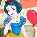 Snow White and Apple White Games : Get ready for another mother and daughter fashion challenge, ...
