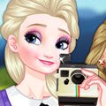 Elsa Polaroid Games : Elsa has found a new hobby, she bought herself a Polaroid ca ...