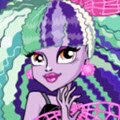 Electrified Twyla Games : Everything is super-charged in the new Monster High movie El ...