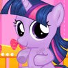 My Little Sparkle Games : Great news, ladies! Princess Twilight Sparkle is g ...